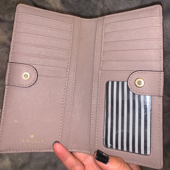 Kate Spade Wallet - Picture 2 of 3